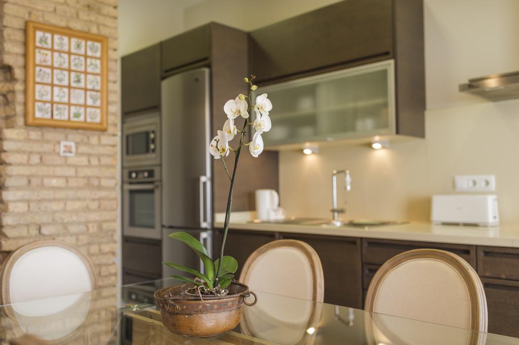 Sueca Apartment With Terrace Ruzafa Mid-Term فالنسيا المظهر الخارجي الصورة